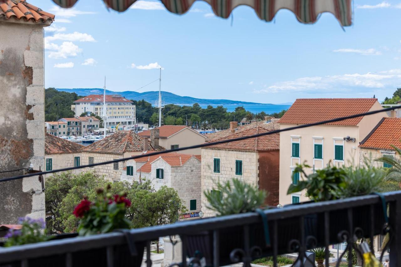 Guesthouse Rebecca Makarska Exteriör bild